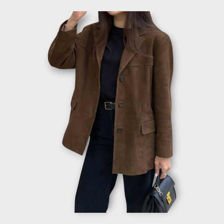 Elegantiškas Švarkas su Laiko Patikrintu Stiliumi