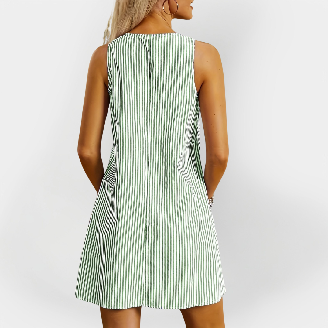 Dryžuota suknelė su rankovėmis