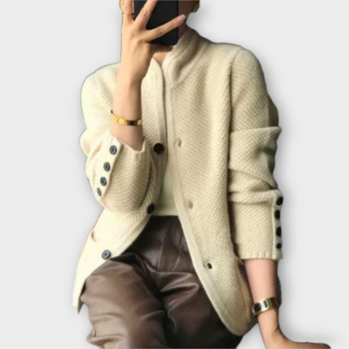 Alissa - Stilingas ir Patogus Kardiganas