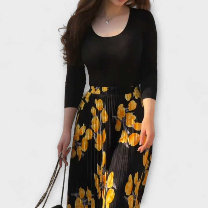 Violette - Klostuota sijonas ir topas