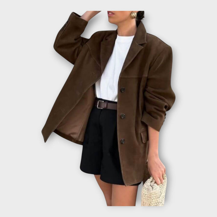 Elegantiškas Švarkas su Laiko Patikrintu Stiliumi