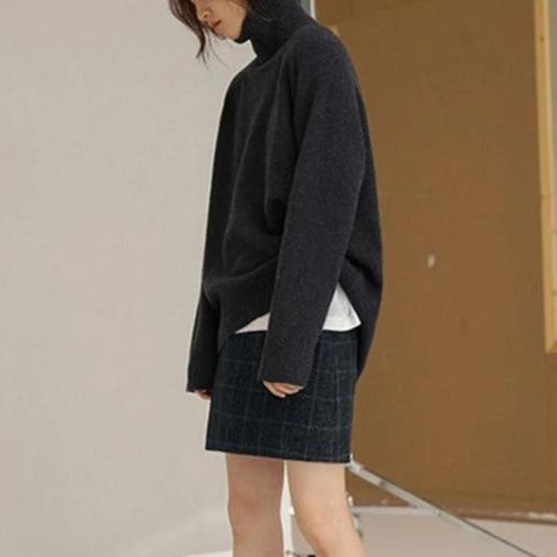 MIRA I Aukšto kaklo megztinis