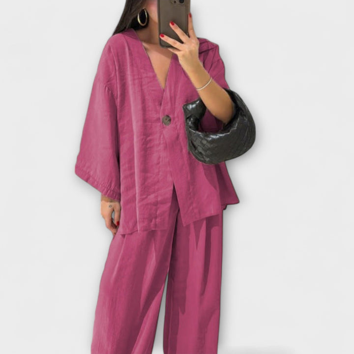 Jacqueline - Atsitiktinis V formos iškirpės topas ir kelnių duetas