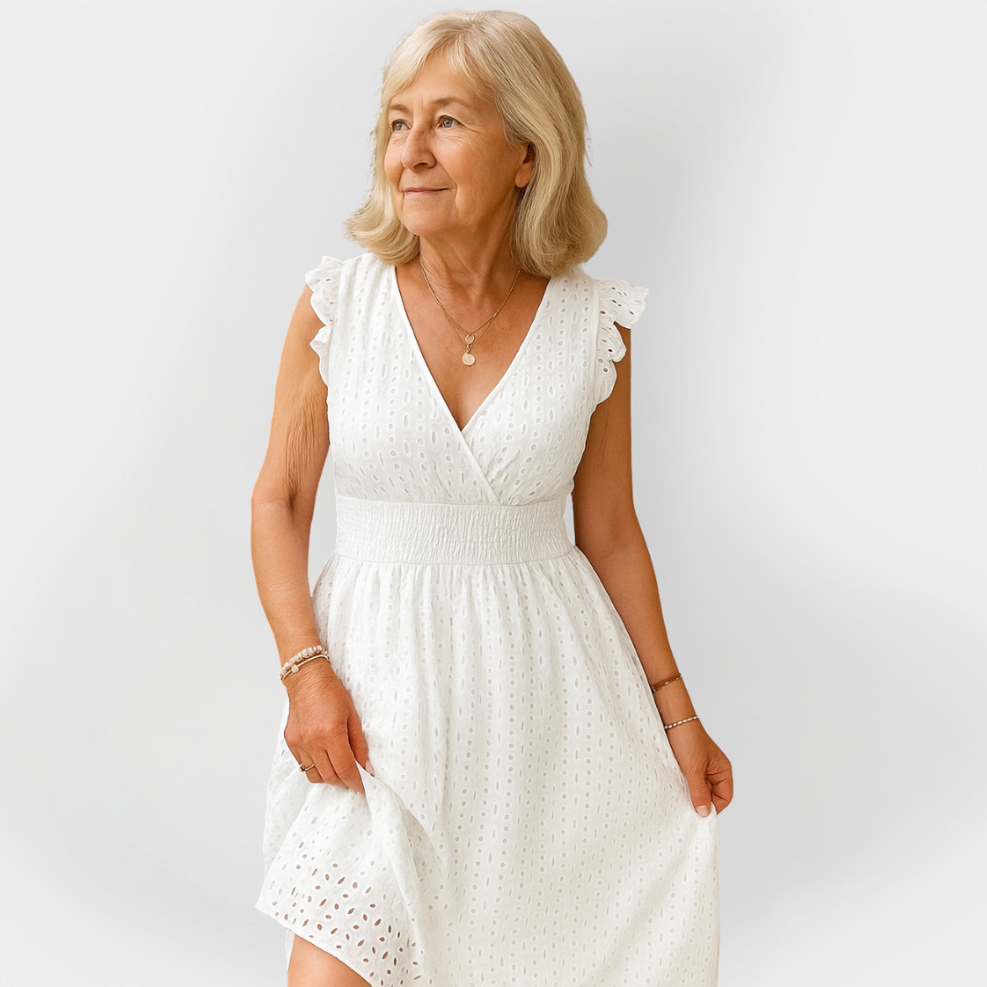 Stulbinanti suknelė su pūstomis rankovėmis