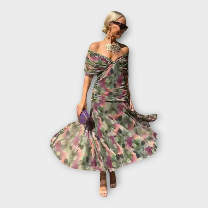 Lengvas Suknelė su Išskirtiniu Dekolte