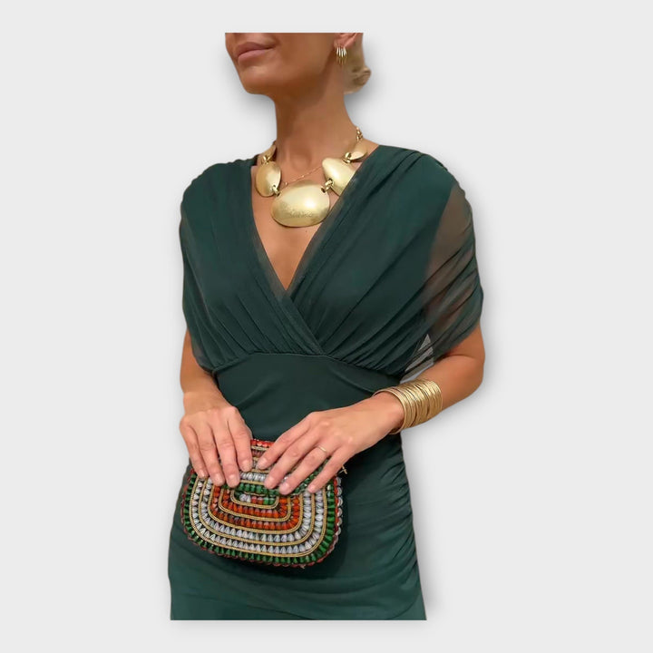 Lengvas Suknelė su Išskirtiniu Dekolte