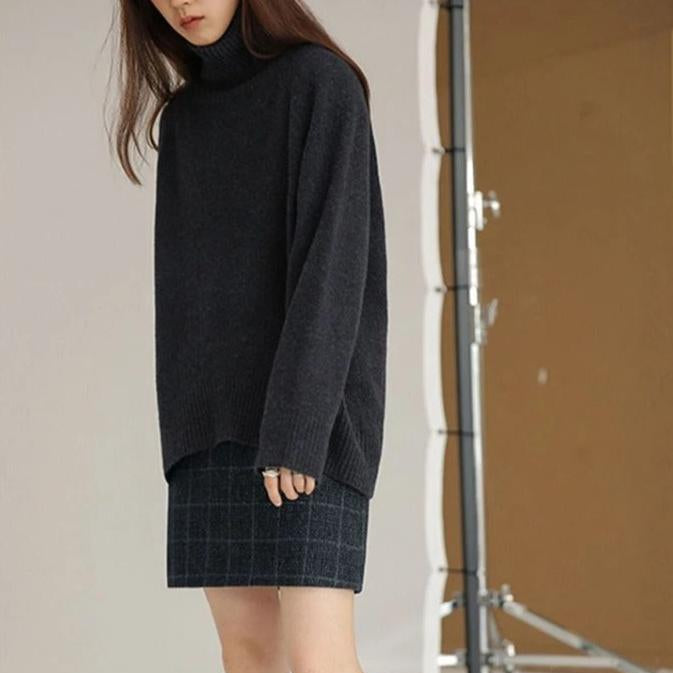 MIRA I Aukšto kaklo megztinis