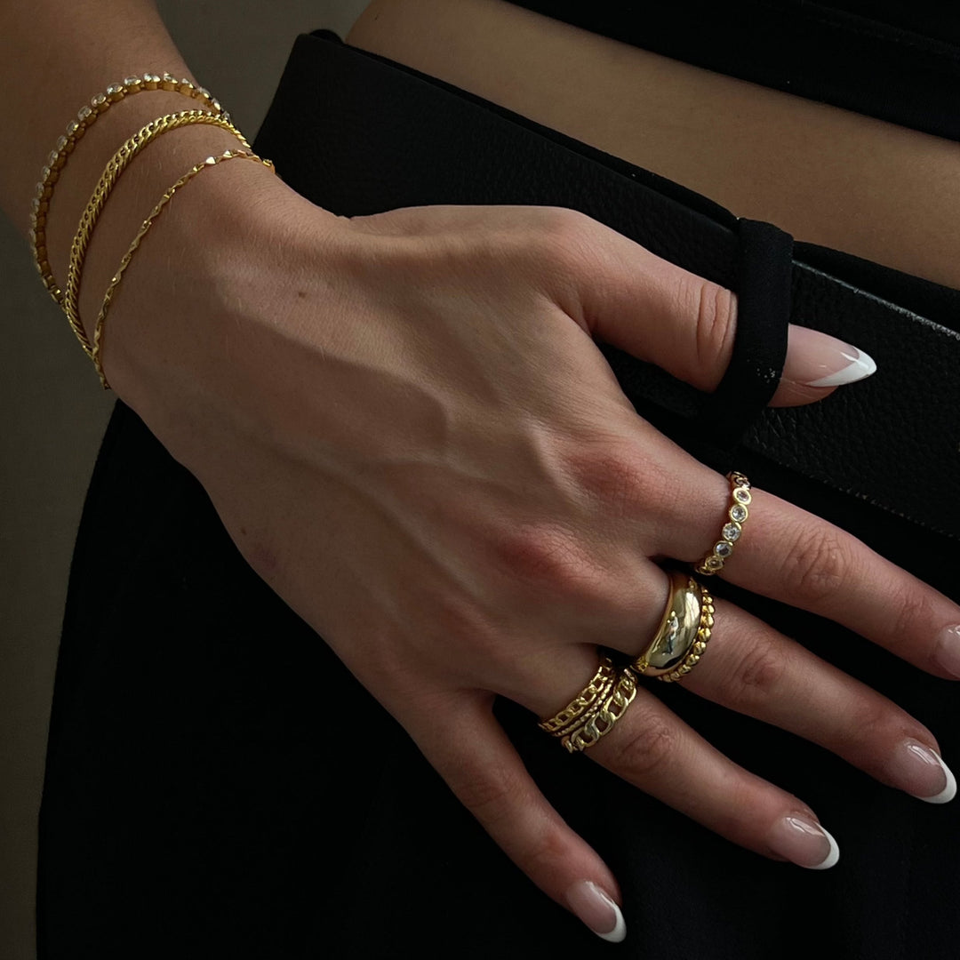 Žiedas su Grandinėle