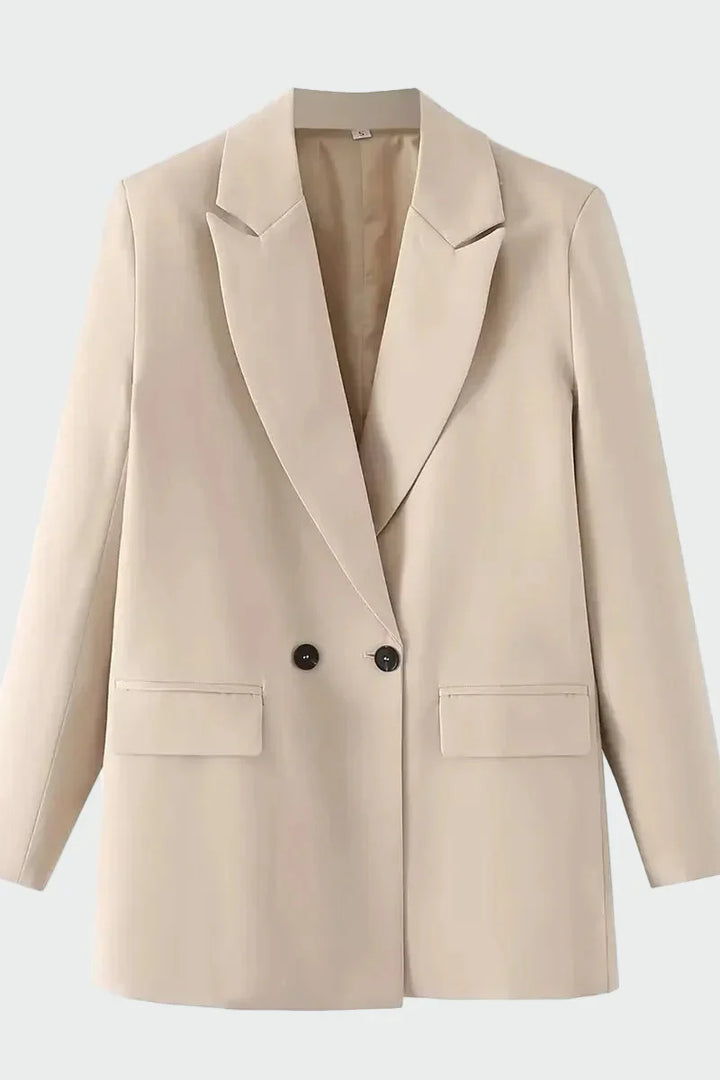 Oversized švarkas su modernia linija