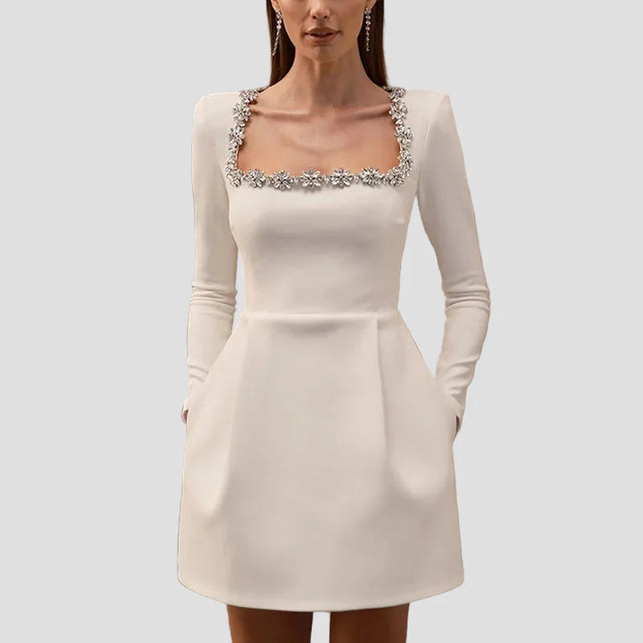 Emilija- Aksominė kristalų suknelė