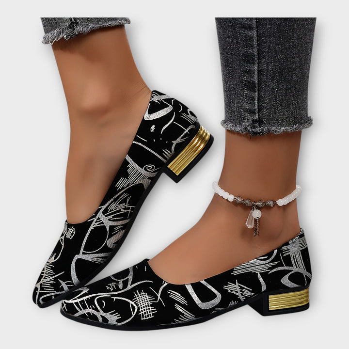 Elegantiškos Balerinos su Išskirtiniais Akcentais