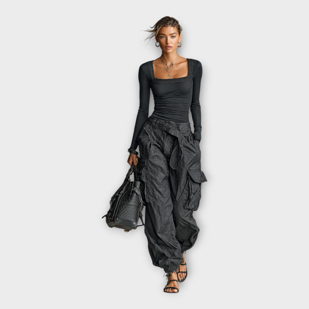 Modernios patogumo kargo kelnės