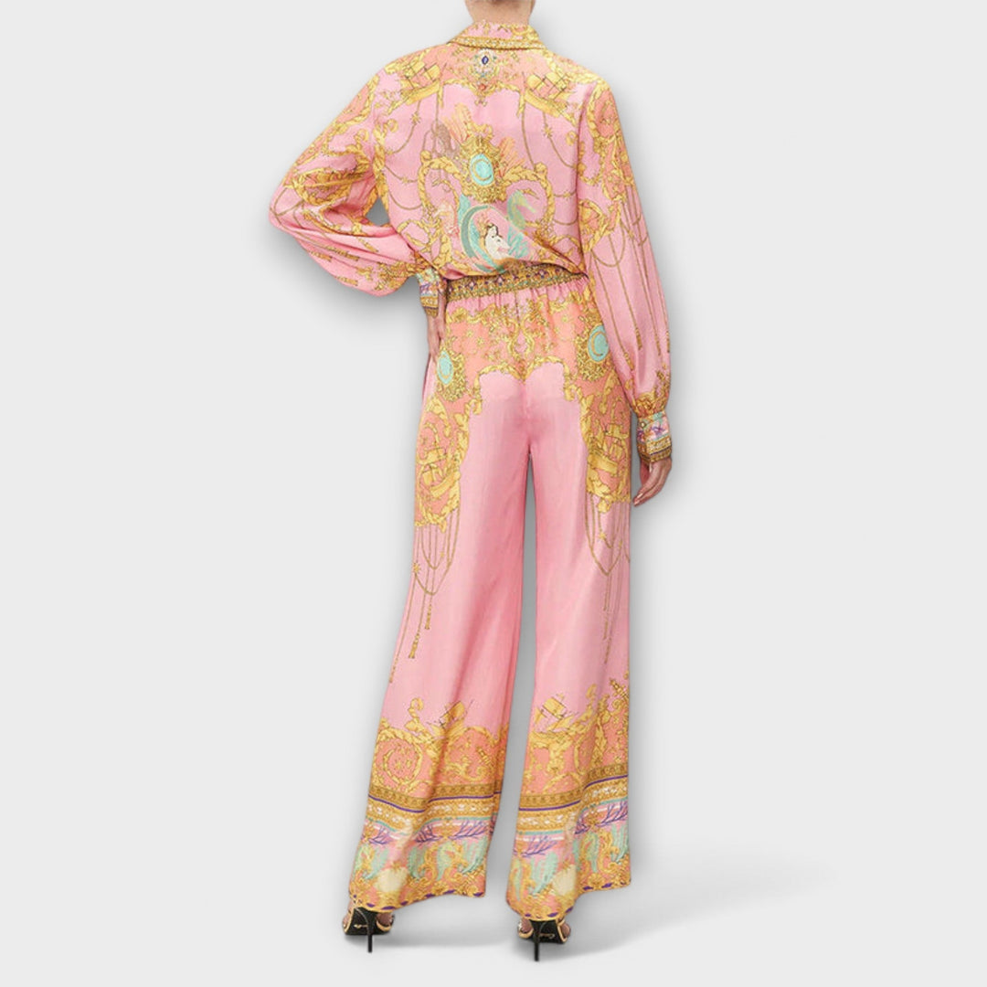 Sage - Undinė Atsipalaidavusi Marškinėlių ir Elastingų Juosmens Kelnės Rinkinys