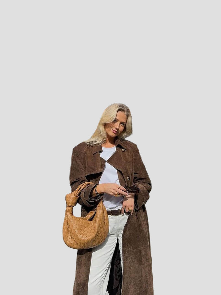 Felicia - A Velvet Leather Coat