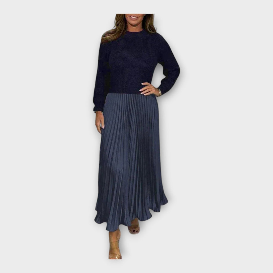 Stilinga Suknelė su Plišuotu Raštu ir Klasikine Estetika